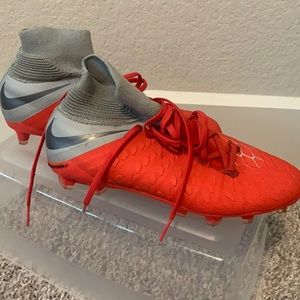 Nike hypervenom flyknot cleats